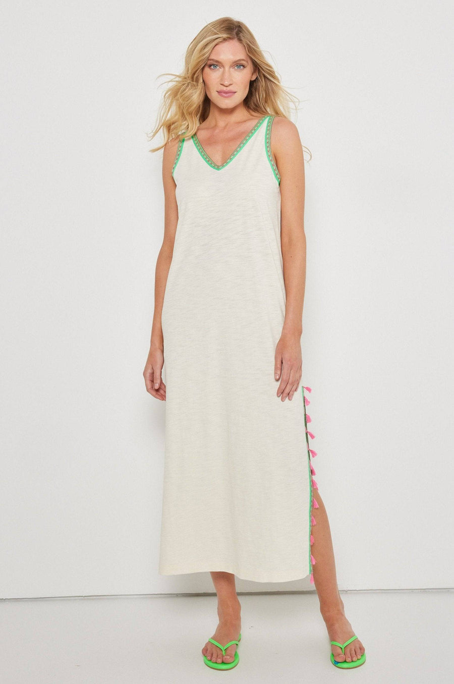 TASSEL TOSS - Tee-LISA TODD