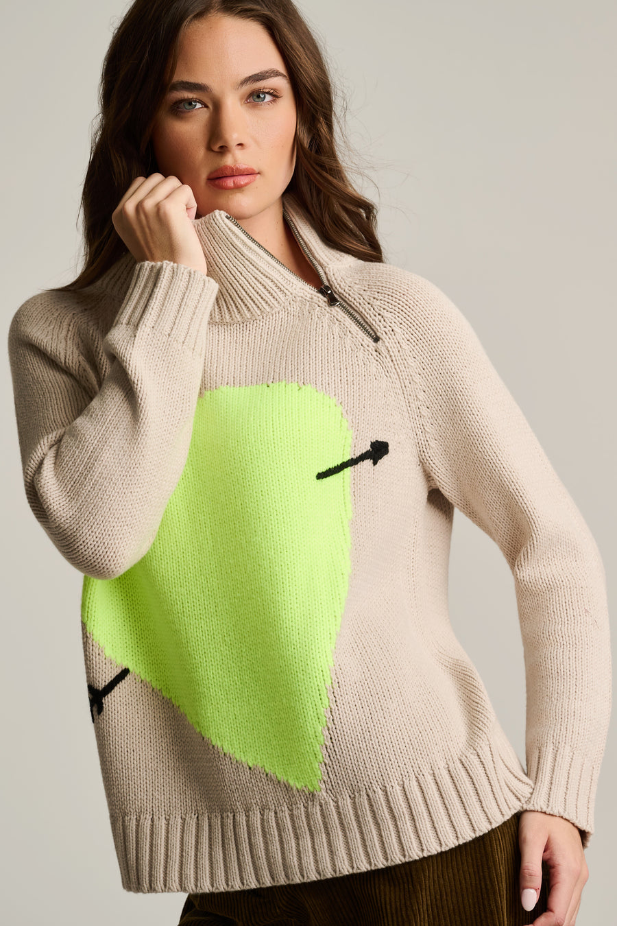 TAKE AIM HEART SWEATER