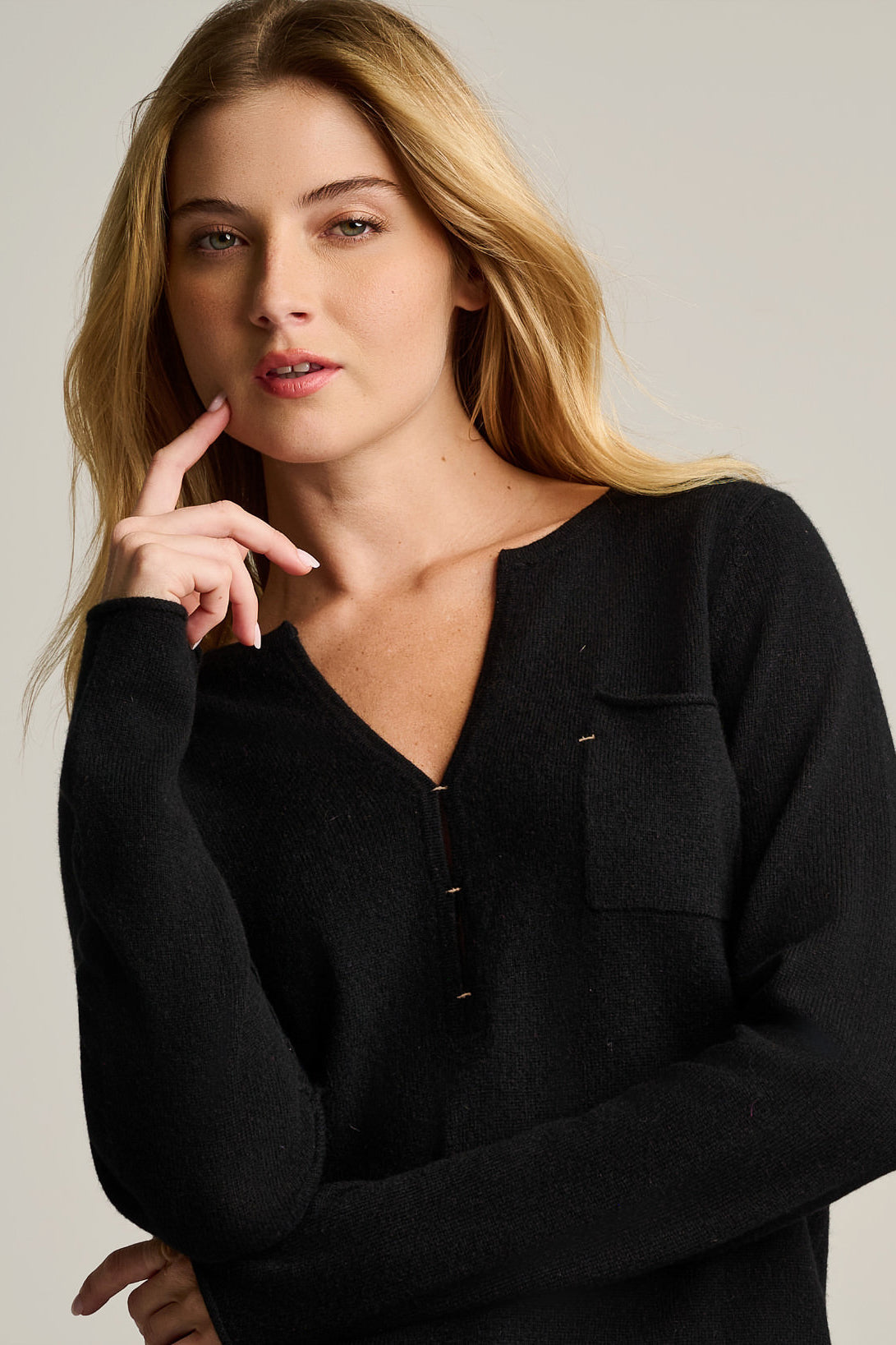 PURE CASHMERE POCKET HENLEY