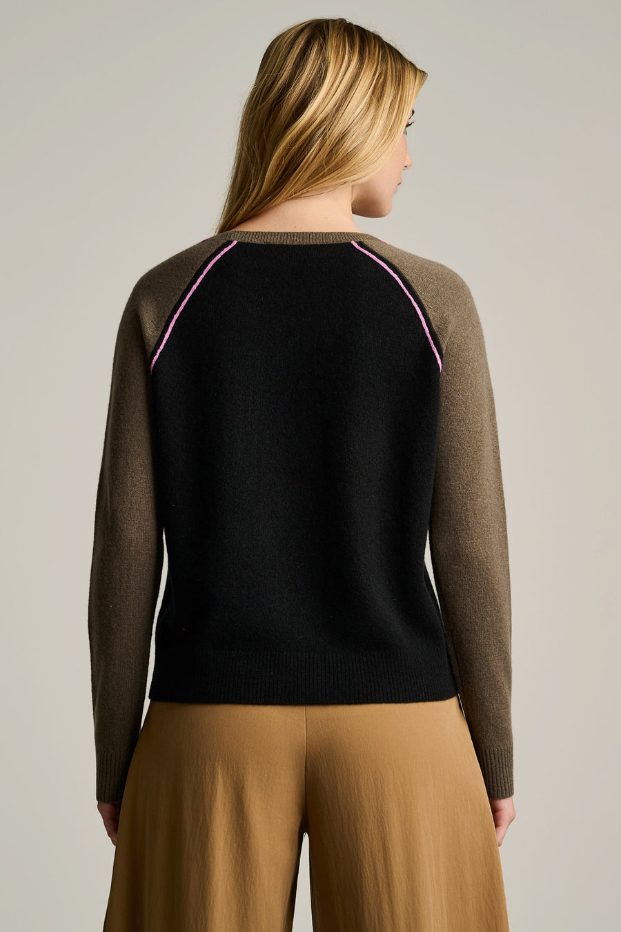 BLOCK OUT CASHMERE SWEATER
