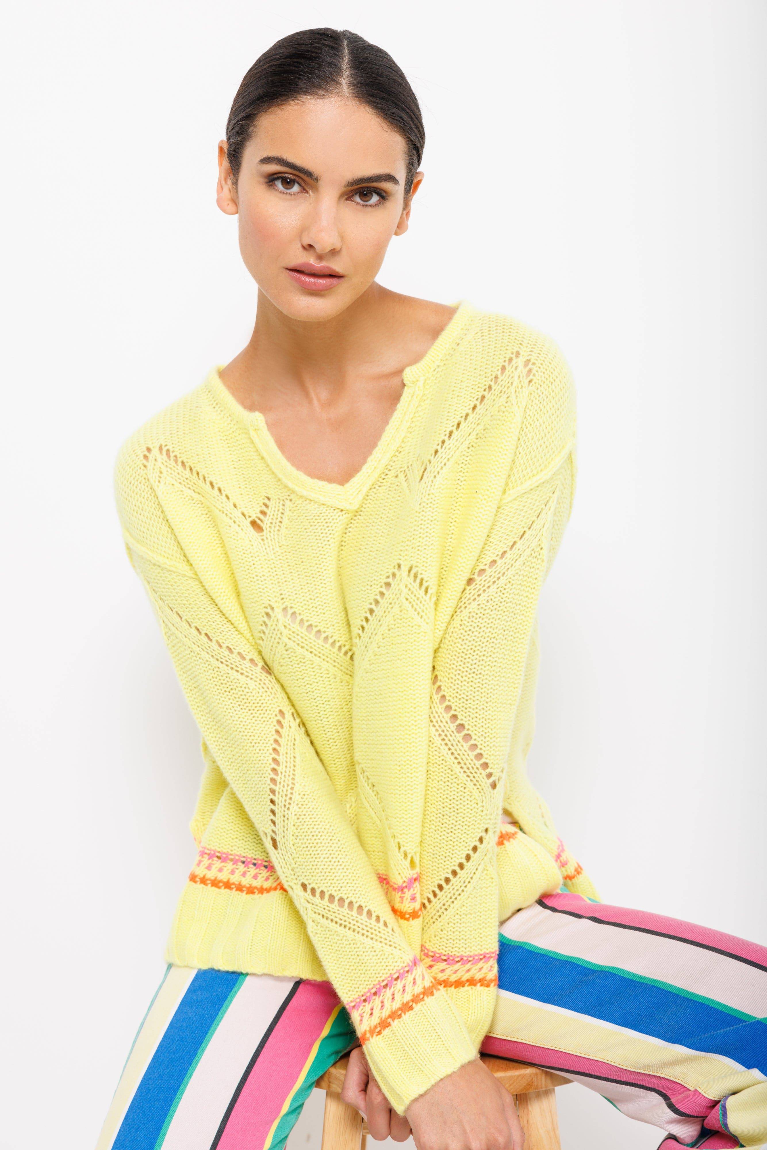 100% CASHMERE V-NECK SWEATER