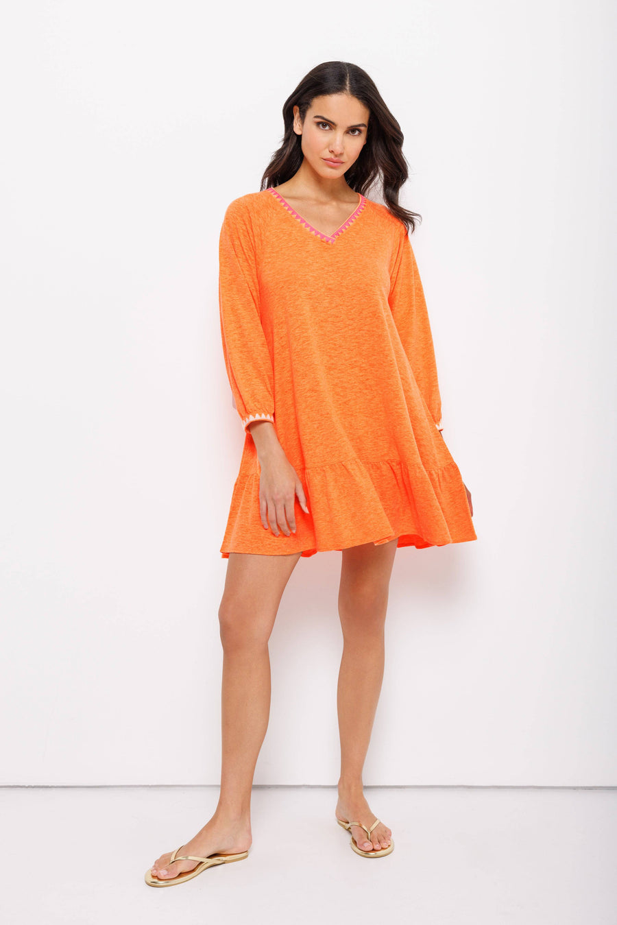 THE SWINGER - Tee-LISA TODD