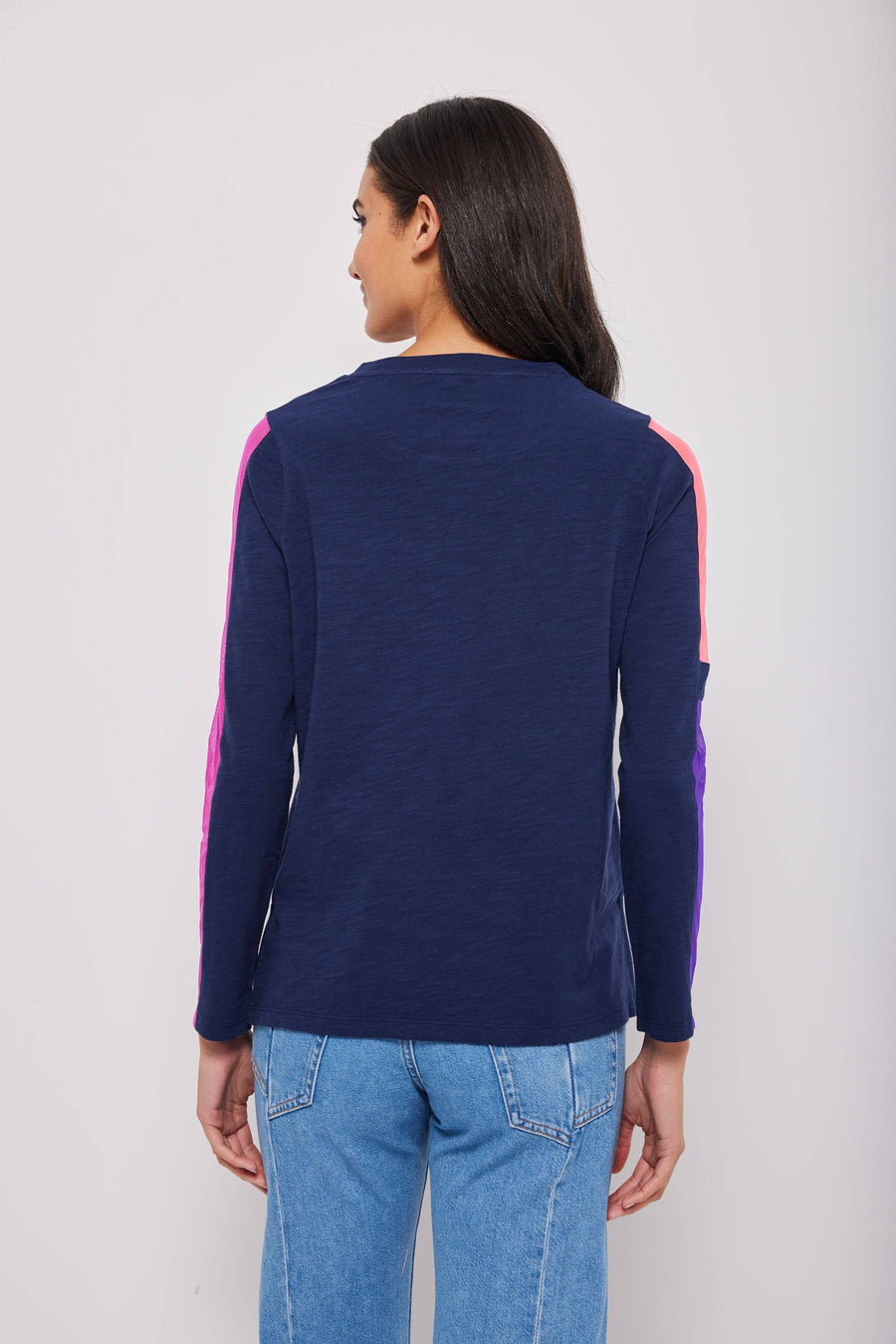 MESH ON - Tee-LISA TODD