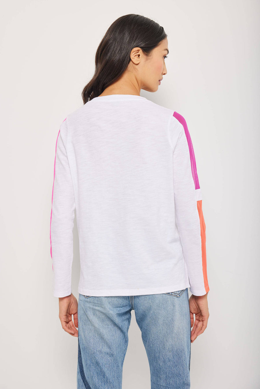 MESH ON - Tee-LISA TODD