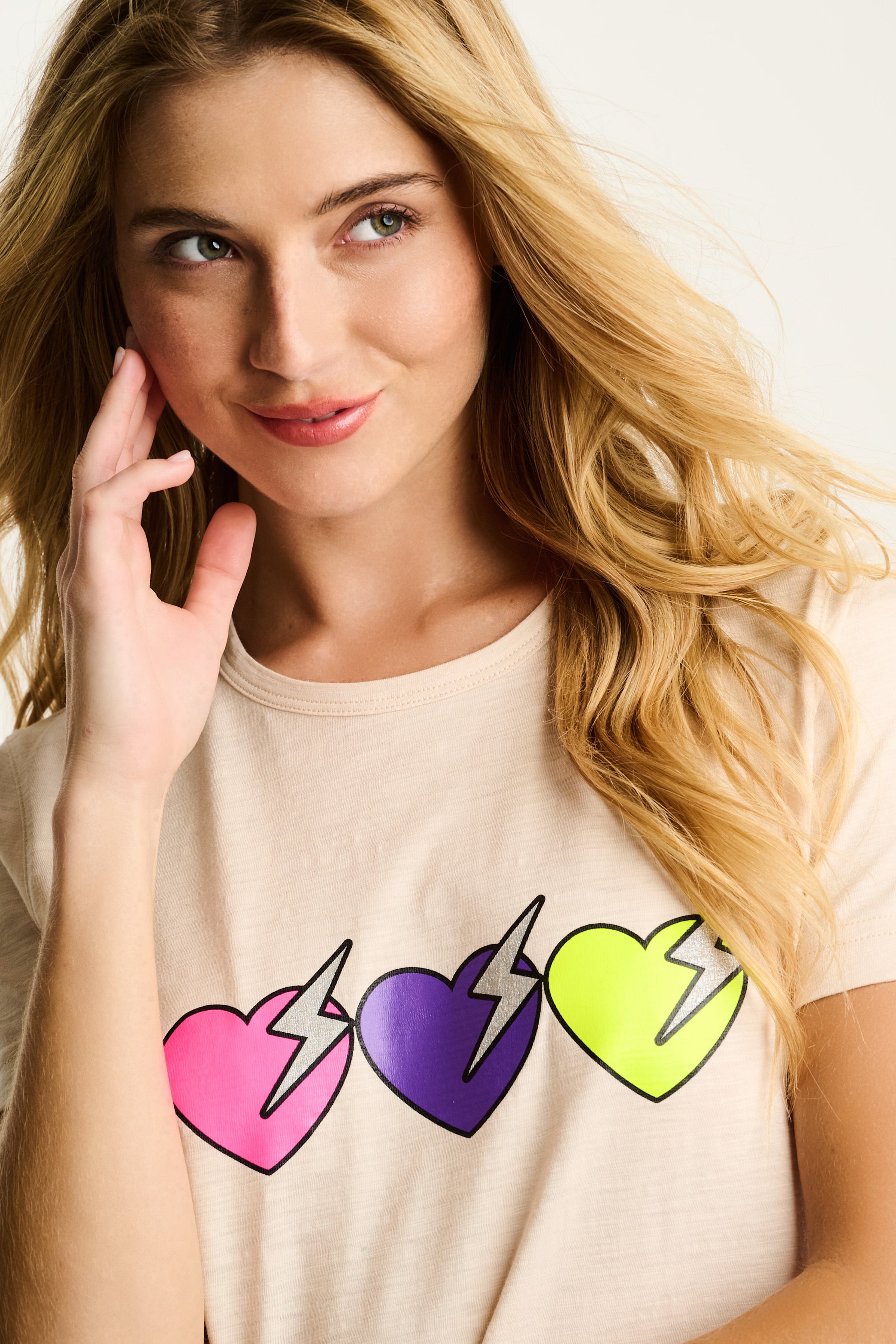 LOVE SHOCK TEE - Tee-LISA TODD