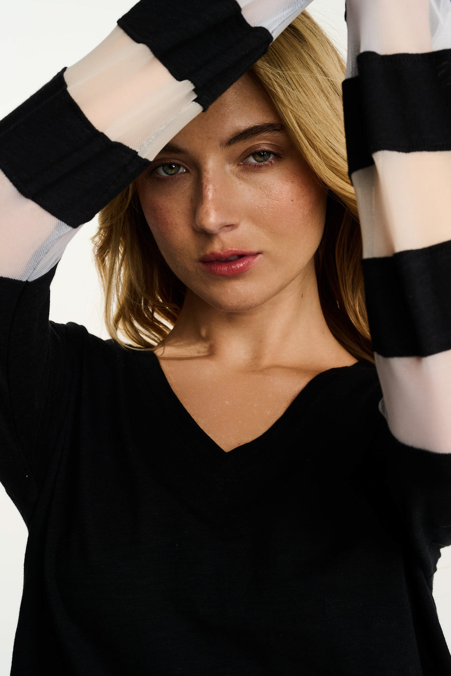 MESH FEST TEE - Tee-LISA TODD