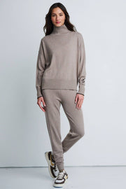THE WINK TURTLENECK - Sweater - LISA TODD