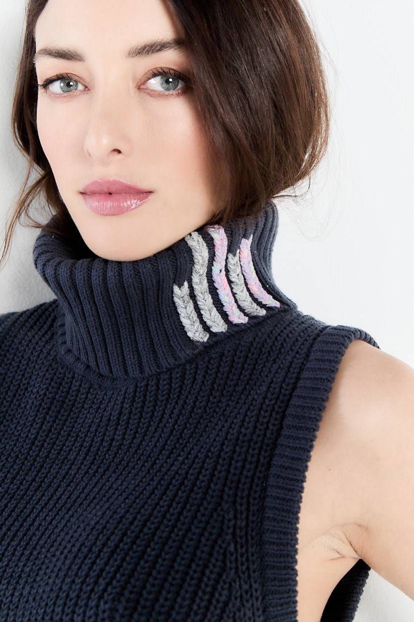 INVESTED - Sweater-LISA TODD