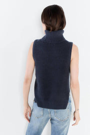 INVESTED - Sweater-LISA TODD