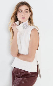 INVESTED - Sweater-LISA TODD