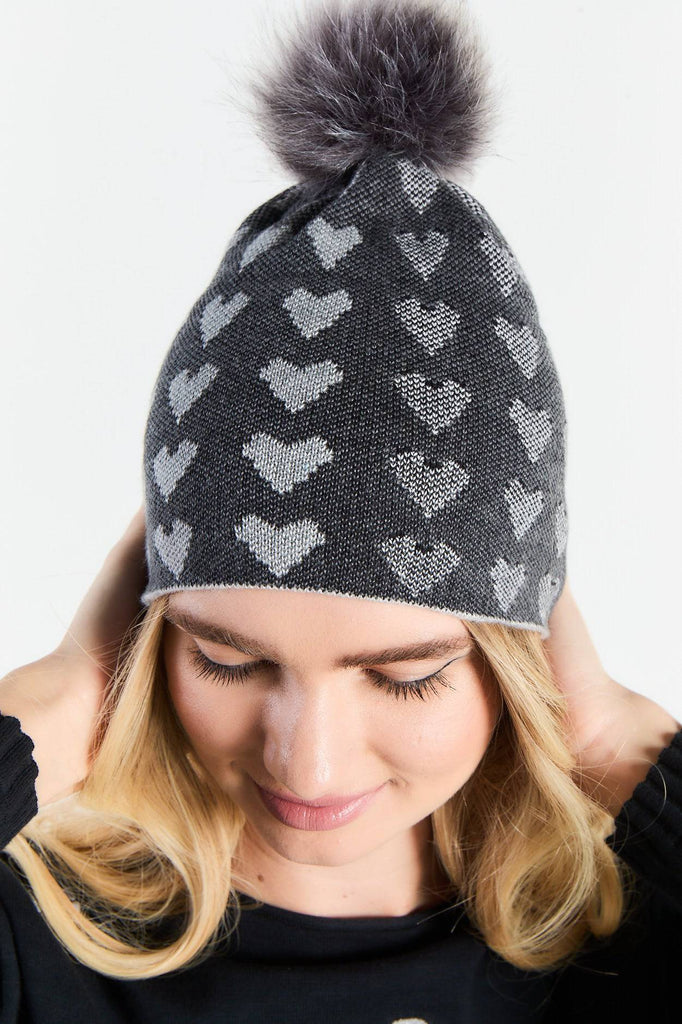 LOVE LINES BEANIE