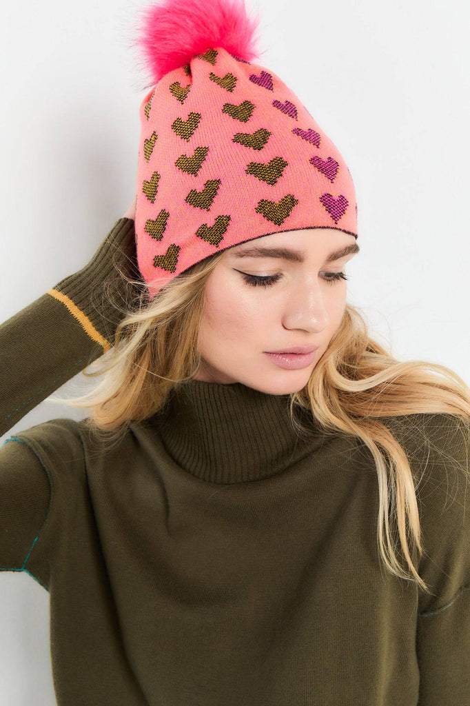 LOVE LINES BEANIE